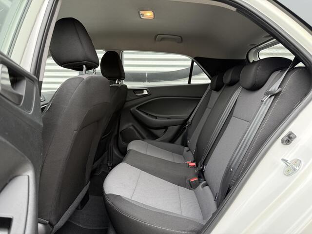 Hyundai I 20 1.0 T-GDI Comfort 1e Eigenaar|Navi|Camera|PDC|Airco|Trekhaak|LM Velgen|APK tot 03-2027