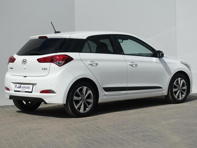 Hyundai I 20 1.0 T-GDI Essence / Trehkaak / Navigatie / Apple & Android Auto / Cruise Control / Camera /