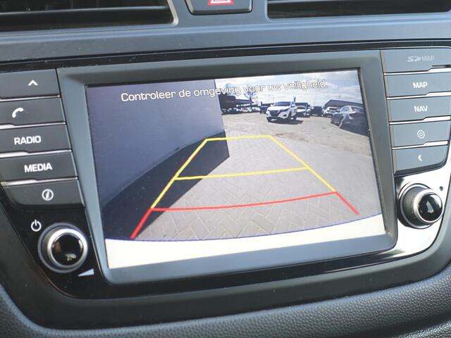 Hyundai I 20 1.0 T-GDI Essence / Trehkaak / Navigatie / Apple & Android Auto / Cruise Control / Camera /