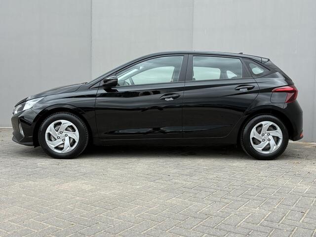 Hyundai I 20 1.0 T-GDI Comfort / Achteruitrijcamera / Cruise Control / Navigatie d.m.v. Apple Carplay/Android Auto / Bluetooth / All-season banden /