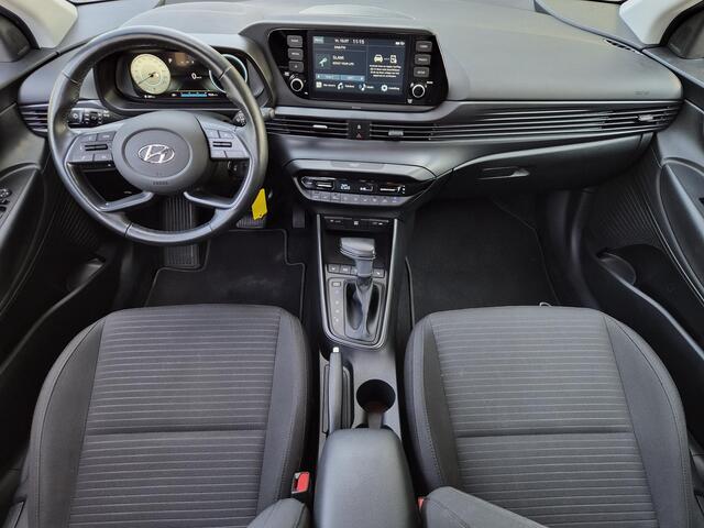 Hyundai I 20 1.0 T-GDI Comfort / Achteruitrijcamera / Stuur- & Stoelverwarming / Navigatie via Apple Carplay of Android Auto / Cruise control / Trekgewicht 1110 kg / Parkeersensoren achter / Lichtmetalen wielen 16" /