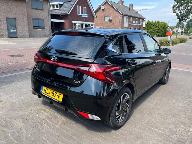 Hyundai I 20 1.0 T-GDI AUTOMAAT 101PK / CARPLAY / CAMERA / STOEL+STUUR VERWARMING / CRUISE CTR.