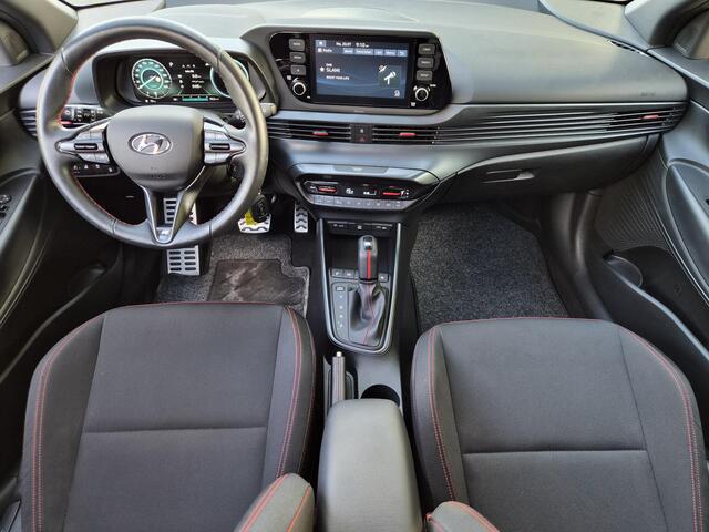 Hyundai I 20 1.0 T-GDI N-line / Navigatie via Apple Carplay of Android Auto / Stuur- & Stoel verwarming / Achteruitrijcamera / Cruise control / Parkeersensoren achter / Climate control / Trekgewicht 1110 kg /