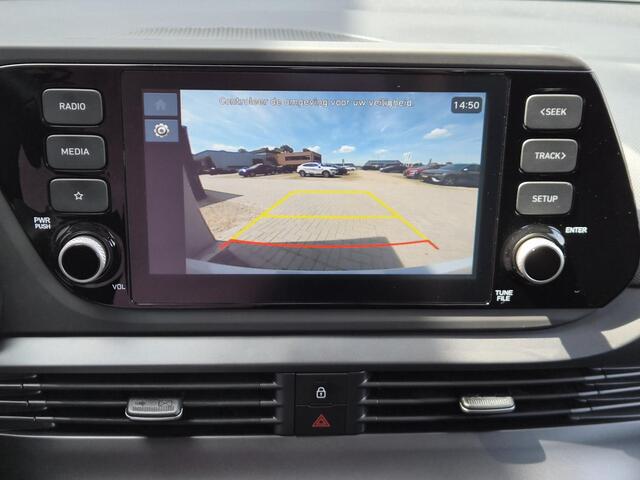 Hyundai I 20 1.0 T-GDI Comfort / Fabrieksgarantie tot 03-2029 / Dealer onderhouden / Apple Carplay Android Auto / Stuur- & Stoelverwarming / Cruise control / Achteruitrijcamera / Trekgewicht 1110 kg /