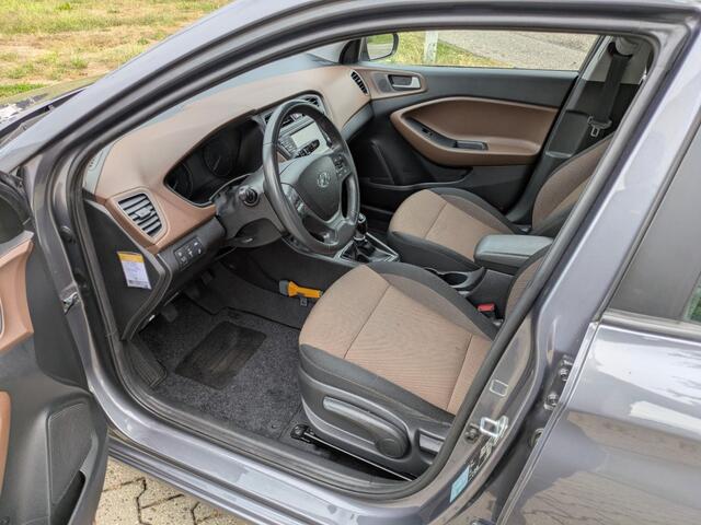 Hyundai I 20 1.0 T-GDI COMFORT I Camera I Clima I Navi I Cruise I