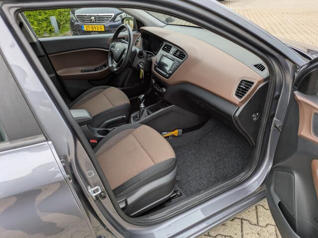 Hyundai I 20 1.0 T-GDI COMFORT I Camera I Clima I Navi I Cruise I