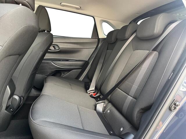 Hyundai I 20 Premium Sky 1.0 T-GDI 100pk | SCHUIF/KANTELDAK | 16'' BI-COLOR LM-VELGEN | KEYLESS ENTRY | APPLE CARPLAY / ANDROID AUTO | NAVI PRO |