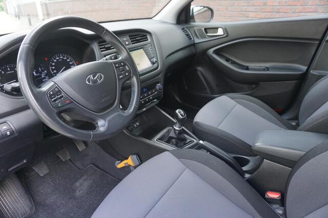 Hyundai I 20 1.0 T-GDI 100PK/Dealeronderhouden/Camera/Navi/ 2e Eigenaar.