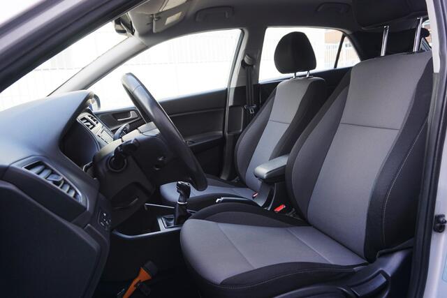 Hyundai I 20 1.0 T-GDI 100PK/Dealeronderhouden/Camera/Navi/ 2e Eigenaar.