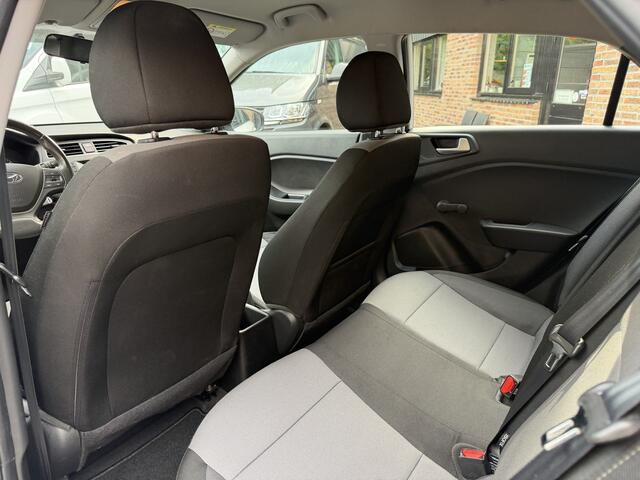 Hyundai I 20 1.2 LP i-Drive Cool Airco Stoelverwarming 4 Cilinder - Facelift