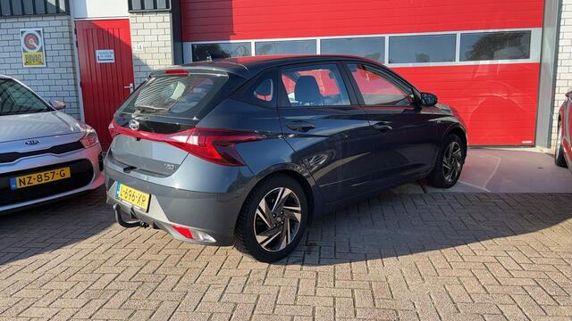Hyundai I 20 1.0 T-GDI Comfort Smart TREKHAAK / CARPLAY / NAVI / AIRCO / PDC / BLUETOOTH / CRUISE / NL-AUTO