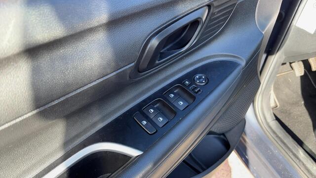 Hyundai I 20 1.0 T-GDI Comfort Smart TREKHAAK / CARPLAY / NAVI / AIRCO / PDC / BLUETOOTH / CRUISE / NL-AUTO