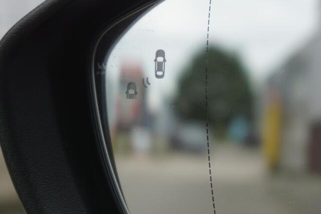 Hyundai I 20 1.0 T-GDI 100PK Hybrid/Camera/CarPlay/LMV/ Nieuw model.