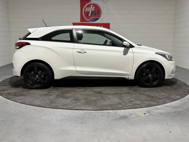 Hyundai I 20 Coupé 1.0 T-GDI Comfort, Clima, Cruise, Camera, P sensoren, Led, 17 inch, Navi, Blue tooth, Prijs incl. apk, beurt en 3 mnd garantie