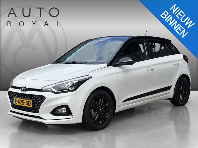 Hyundai I 20 1.2 HP i-Motion Premium APPLE CARPL./ANDROID AUTO | CAMERA | LED KOPLAMPEN | NAVIGATIE | KEYLESS ENTRY/GO | PARKEREN SENSOREN | STOELVERWARMING |