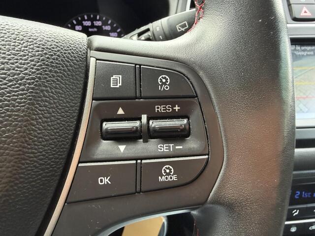 Hyundai I 20 1.2 HP i-Motion Premium APPLE CARPL./ANDROID AUTO | CAMERA | LED KOPLAMPEN | NAVIGATIE | KEYLESS ENTRY/GO | PARKEREN SENSOREN | STOELVERWARMING |