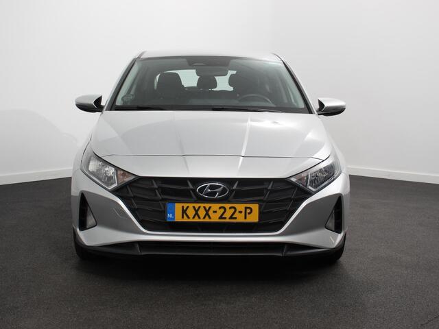 Hyundai I 20 1.2 MPI Essential Navigatie Apple CarPlay Android Auto Camera Parkeerhulp achter Cruise Control Virtual Cockpit Climate control Lichmetalen velgen – foto 4