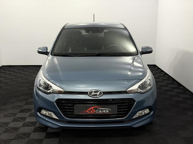 Hyundai I 20 1.0 T-GDI Black Edition Camera, Navi, Airco, Rijstrook correctie, Cruise control, Sportief velgen, Mistlamp – foto 2