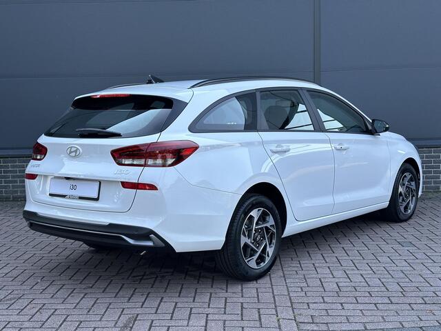 Hyundai I 30 Wagon 1.0 T-GDi MHEV Comfort / ¤3000,- Smart Bonus / Facelift / Achteruitrijcamera / Parkeersensoren V+A / Apple carplay&Android auto / Keyless /