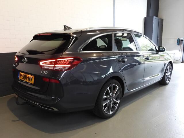 Hyundai I 30 Wagon 1.5 T-GDi MHEV Premium NAVI/LEER/CAMERA/LED/TREKHAAK/17"LMV!