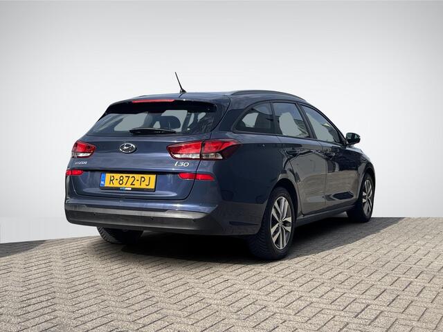 Hyundai I 30 Wagon 1.0 T-GDI i-Motion | Airconditioning | LM Velgen | Cruise Control | Park. Sensor | Radio-MP3 Speler | Rijklaarprijs!