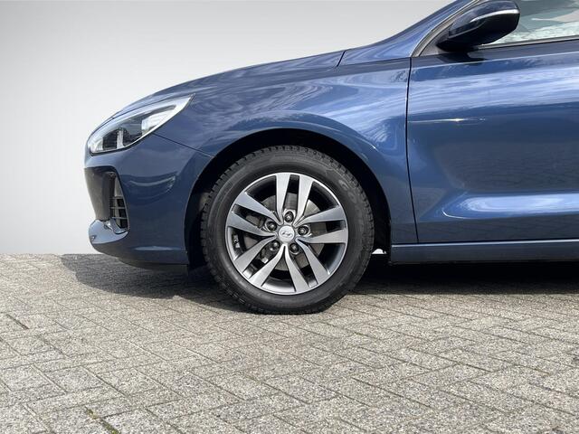 Hyundai I 30 Wagon 1.0 T-GDI i-Motion | Airconditioning | LM Velgen | Cruise Control | Park. Sensor | Radio-MP3 Speler | Rijklaarprijs!