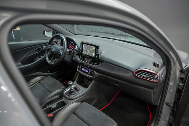 Hyundai I 30 N2 Performance Fastback 2.0 275pk T-GDI |panoramadak|Pioneer geluidsysteem|elk. stoelen + instap functie|Apple Carplay|parkeercamera en sensoren|cruise control|19"|