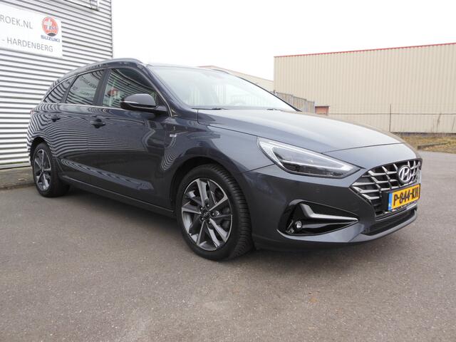 Hyundai I 30 Wagon 1.5 T-GDi MHEV Premium Staat in Hoogeveen