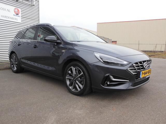 Hyundai I 30 Wagon 1.5 T-GDi MHEV Premium Staat in Hoogeveen