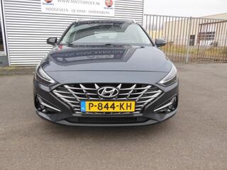hyundai-i-30-wagon-1.5-t-gdi-mhev-p
