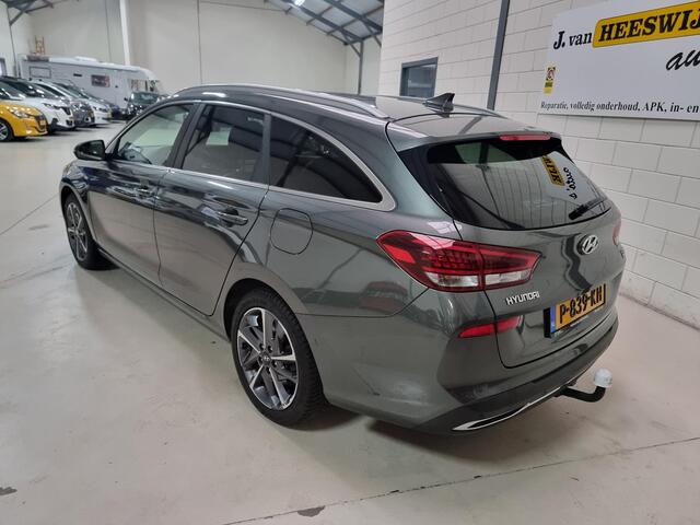 Hyundai I 30 Wagon 1.5 T-GDi MHEV Premium Led verlichting | Pdc | Camera | Stoel verw + koeling | Keyless