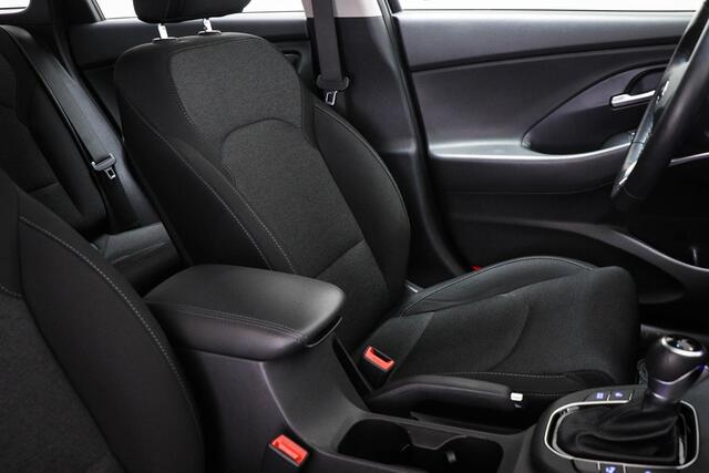 Hyundai I 30 Wagon 1.0 T-GDi MHEV Comfort | STOEL / STUUR- VERWARMING | DAB | APPLE | CAMERA