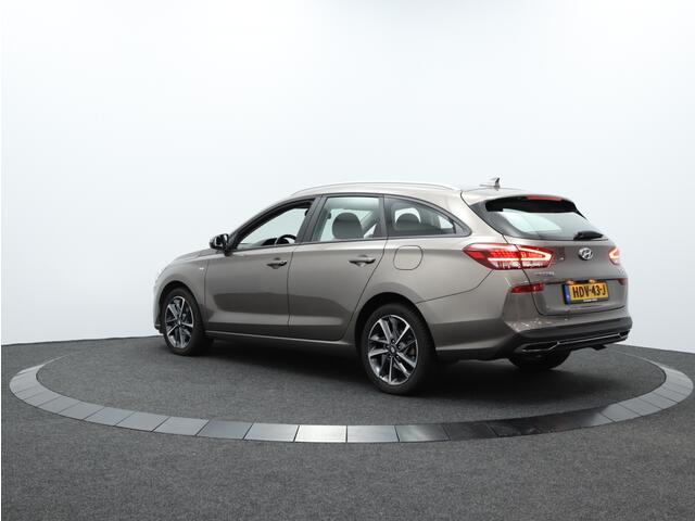 Hyundai I 30 1.5 T-GDi MHEV Comfort Plus | Navigatie | Camera | Stoelverwarmi