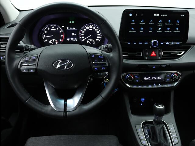 Hyundai I 30 1.5 T-GDi MHEV Comfort Plus | Navigatie | Camera | Stoelverwarmi