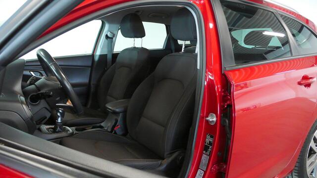 Hyundai I 30 Wagon 1.4 T-GDI Comfort | Navi | Carplay | Trekhaak