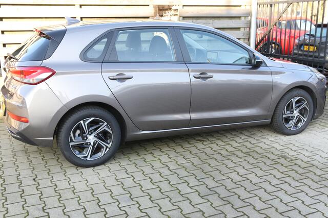 Hyundai I 30 1.0 T-GDi MHEV Comfort Smart / Climate / Cruise / Navi