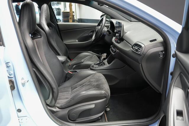 Hyundai I 30 2.0 280pk T-GDI N2 AUTOMAAT |schaalstoelen|panoramadak|19" gesmede wielen|Apple Carplay|parkeercamera en sensoren|stoel en stuurverwarming|DAB|LED koplampen|