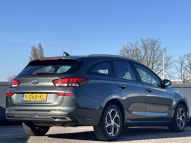 Hyundai I 30 Wagon 1.0 T-GDi 120PK MHEV Comfort Smart | Camera & Pdc | Lichtmetalen velgen | Navigatie grote scherm |