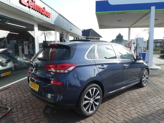 Hyundai I 30 1.4 T-GDI Premium Autmaat, Elektrisch Panodak, Navi, 17"Lm Velgen, Cruise