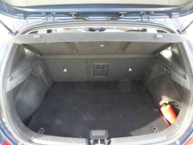 Hyundai I 30 1.4 T-GDI Premium Autmaat, Elektrisch Panodak, Navi, 17"Lm Velgen, Cruise