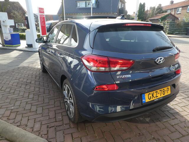 Hyundai I 30 1.4 T-GDI Premium Autmaat, Elektrisch Panodak, Navi, 17"Lm Velgen, Cruise