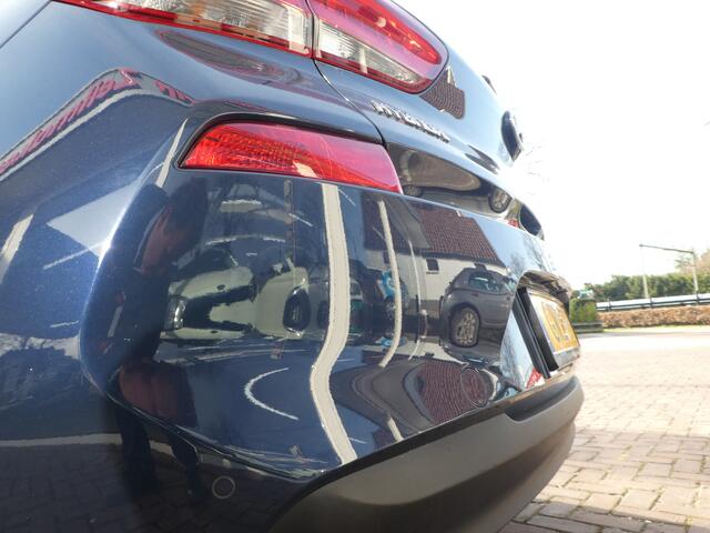 Hyundai I 30 1.4 T-GDI Premium Autmaat, Elektrisch Panodak, Navi, 17"Lm Velgen, Cruise
