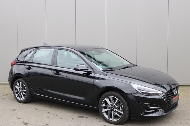 Hyundai I 30 1.0 T-GDi 120PK Hybrid Automaat Comfort Smart Navigatie/Winter-pack/Camera/Parkeerhulp