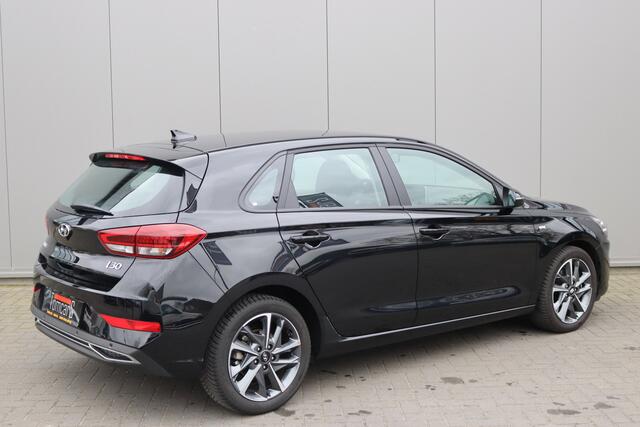 Hyundai I 30 1.0 T-GDi 120PK Hybrid Automaat Comfort Smart Navigatie/Winter-pack/Camera/Parkeerhulp