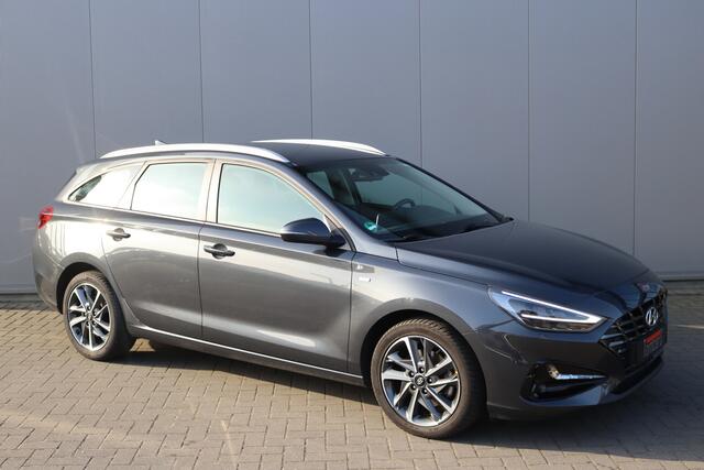 Hyundai I 30 Wagon 120PK T-GDi Hybrid Automaat Comfort Navigatie/Camera/Parkeerhulp/Winter-pack