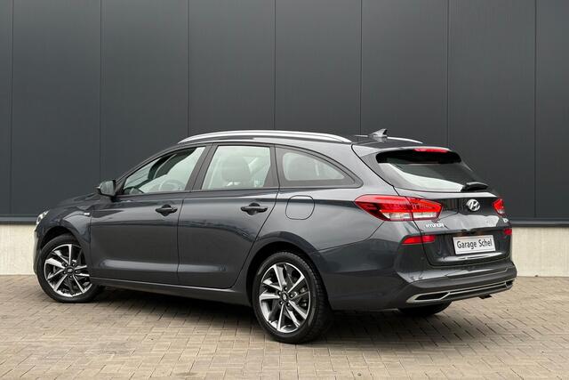 Hyundai I 30 Wagon 1.5 T-GDi MHEV Premium - Stoel & Stuur verwarming - LED - Carplay - Android - Camera - Navi - Rijklaar
