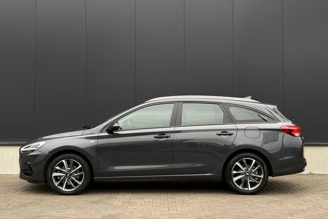 Hyundai I 30 Wagon 1.5 T-GDi MHEV Premium - Stoel & Stuur verwarming - LED - Carplay - Android - Camera - Navi - Rijklaar