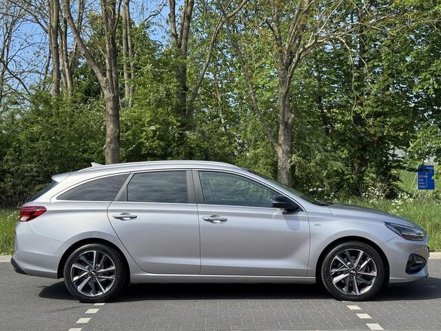 Hyundai I 30 Wagon 1.5 T-GDi MHEV 160 PK Premium | Lederen bekleding | Stoel& stuurverwarming & Stoelventilatie | Trekhaak | Allseason banden | 17'' Lmv |