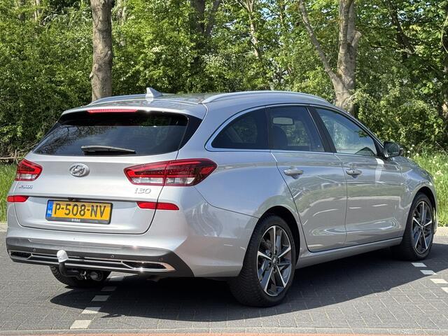 Hyundai I 30 Wagon 1.5 T-GDi MHEV 160 PK Premium | Lederen bekleding | Stoel& stuurverwarming & Stoelventilatie | Trekhaak | Allseason banden | 17'' Lmv |