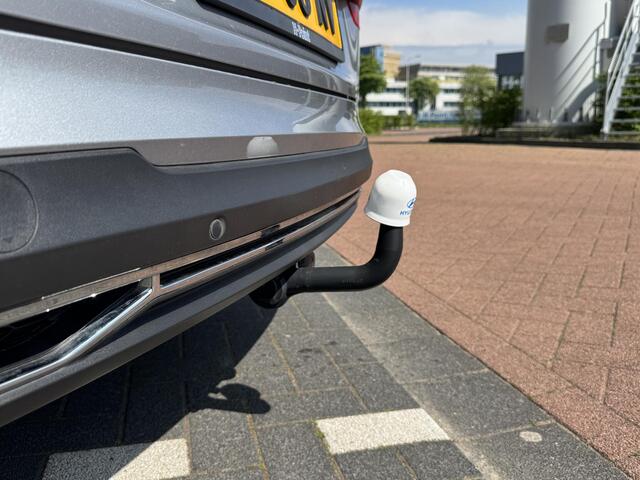 Hyundai I 30 Wagon 1.5 T-GDi MHEV 160 PK Premium | Lederen bekleding | Stoel& stuurverwarming & Stoelventilatie | Trekhaak | Allseason banden | 17'' Lmv |